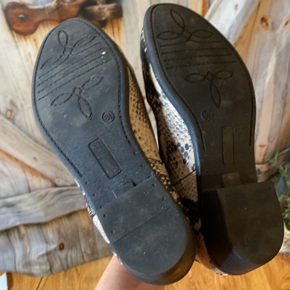 SO Snakeskin Zip Heeled Ankle Boots - Picture 5 of 8